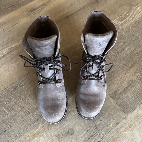 The North Face Ballard Lace Suede Boot - Picture 3 of 10